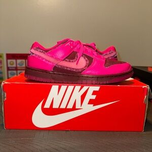 Valentine’s Day WMNS NIKE DUNK LOW 2022